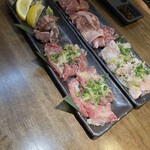 極み焼肉ホルモン 清司 - 