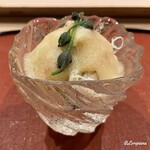 御料理 寺沢 - ズワイガニとみずの瘤の林檎の土佐酢