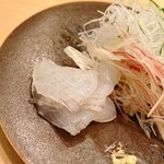 木挽町 とも樹 - 名残りの眞子です。今年は不漁の希少品。他店でも滅多に出てきませんでした。それが今、ラッコの眼の前に・・・、ハムハムハム、ううっ、鮃と全く異なる味わいに悶絶