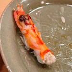 木挽町 とも樹 - 車海老の頭はあぶります