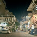 肉の変態集団 疾風ホルモン - こんな街並み