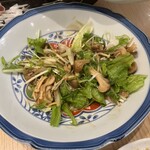 一汁旬菜 はち - 温かいキノコのサラダ