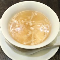 廣東料理 民生 ヒルトンプラザウエスト店 - 湯葉入りとろみスープ