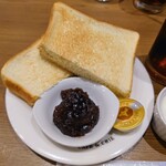 CAFE de CRIE - 令和6年10月 土日祝モーニング(8:00〜11:00)
モーニングCセット 税込520円
小倉バタートースト、ヨーグルト、ドリンク