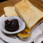 CAFE de CRIE - 令和6年10月 土日祝モーニング(8:00〜11:00)
モーニングCセット 税込520円
小倉バタートースト、ヨーグルト、ドリンク