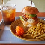 ストラト バーガー グリル - 