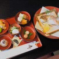 とうふ屋うかい 鷺沼店 - 