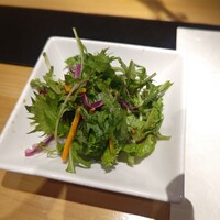 博多炉端 炉邸 - コースのサラダ（取分け後）