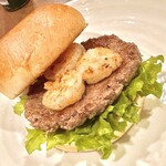 ブラックプール ハンバーガー カフェ - プリプリの海老を乗せました