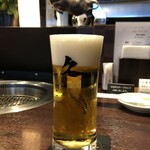 炭火焼肉 久 - 焼肉には生ビールですな