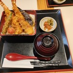 横濱屋本舗食堂 - 