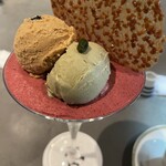 パフェ、珈琲、酒、佐藤 - 