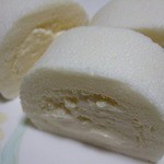 コンディトライ神戸 - 白いチーズロール
