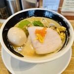 麺処 しろくろ - 浅蜊とムール貝の汐そば1,000円と半熟味玉150円