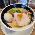 麺処 しろくろ - 浅蜊とムール貝の汐そば1,000円と半熟味玉150円