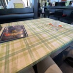 本格インド料理 MINA - テーブル席