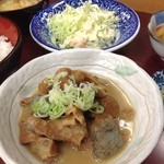 三枝 - さすが40年の味！モツ煮こみ定食♪んまァ～い(*^。^*)