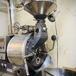 アリー コーヒー - 焙煎？のでしょうね格好良い。