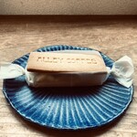 アリー コーヒー - 自家製レーズンバターサンド。