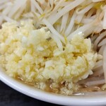 バク豚696 - ニンニク