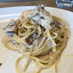 リトルネスト - 海老ときのこポルチーニクリームソース