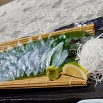 御宿 海舟 - 今のシーズンは水イカ（アオリイカ）で、一杯丸ごと調理される
                                鮮度も抜群で、刺身で提供されてもイカの心臓は動いたまま(ﾟдﾟ)！