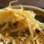 新美商店 - 野菜リフト