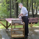 三匹の猫 - 店主が炭火で焼いてくれます