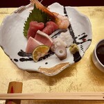 すし凛道 - お造り　北海道からのブリは濃厚な旨さ