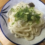 谷川米穀店 - うどんの下に卵