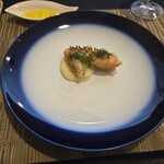 TEATRO IUKI - ・四角豆のフリット、じゃがいものピューレ 、パセリのソースと穂紫蘇
                                →サクッとしたフリット、穂紫蘇と一緒に食べると爽やかで食べやすかったです。