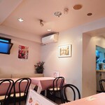 シェフス - 落ち着ける空間です。