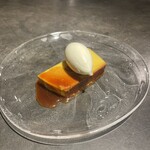 イナカーザ - マロンカボチャ　エスプレッソカラメル、ミルクのジェラート