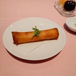 シェフス - ■ エビの春巻き (1本)、440円