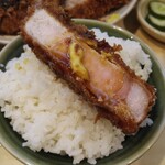 丸一 - ロースカツオンザライス