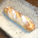 ブランジェリー オランジュ - オレンジ フランスパン