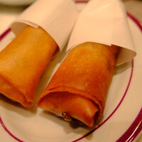 ON the TABLE CHINESE - 