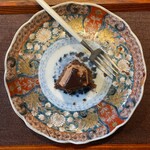 パティスリー リョーコ - 買った日は1/2でひとまず我慢。明日も残りを楽しむぜ