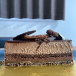 パティスリー リョーコ - 断面。リョーコで食べるべきケーキが多過ぎる