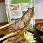 とんかつ 栄ちゃん - 熱々の右端。相変わらずうんまい