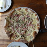 芽キャベツ - ベーコンと筍のピザ