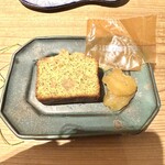maruike やさしいおやつ - クランブルteaケーキ〜ブラムリージャム添え〜