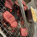 炭火焼肉ホルモン まる味 - 