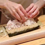すが弥 - 赤壁ならぬ白壁の制作中