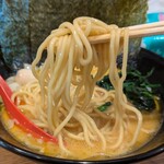 武松家 - 醤油豚骨ラーメン@\900円+玉ねぎ@\50円