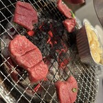 炭火焼肉ホルモン まる味 - 