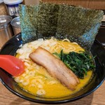 武松家 - 醤油豚骨ラーメン@\900円+玉ねぎ@\50円