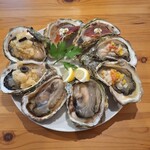 SHUCKER’S - 生牡蠣2個、生牡蠣のレモンタバスコシャーベットのせ2個、生牡蠣の生ハムのせ2個、生牡蠣のサルサソースのせ2個