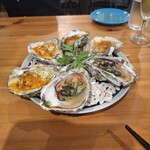 SHUCKER’S - モルネー2個、マヨネーズ•パン粉焼き2個、ショウガ醤油2個