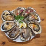 生牡蠣2個、生牡蠣のレモンタバスコシャーベットのせ2個、生牡蠣の生ハムのせ2個、生牡蠣のサルサソースのせ2個